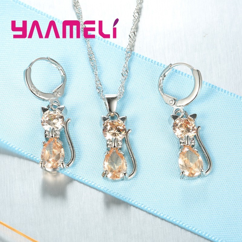 Conjunto de joyas de gato en plata de ley 925 con collar y pendientes de aro de cristal austriaco para mujeres y niñas.