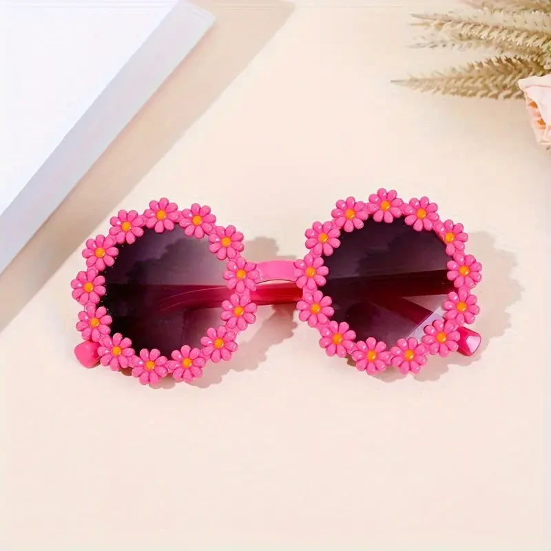 Gafas redondas con diseño de margaritas de moda