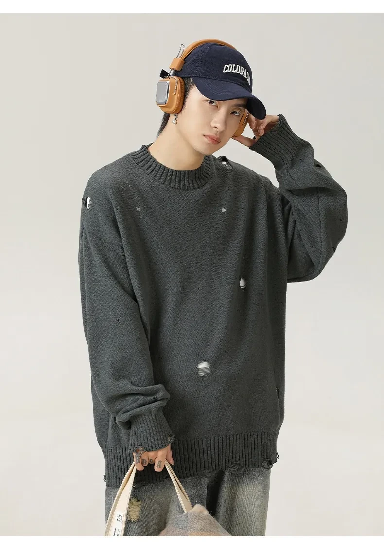 Suéter de terciopelo de chenilla rasgado con agujeros irregulares