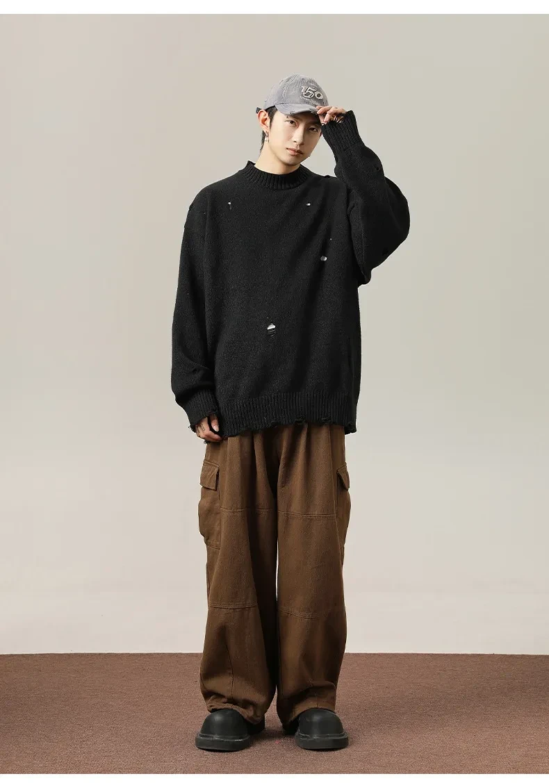 Suéter de terciopelo de chenilla rasgado con agujeros irregulares