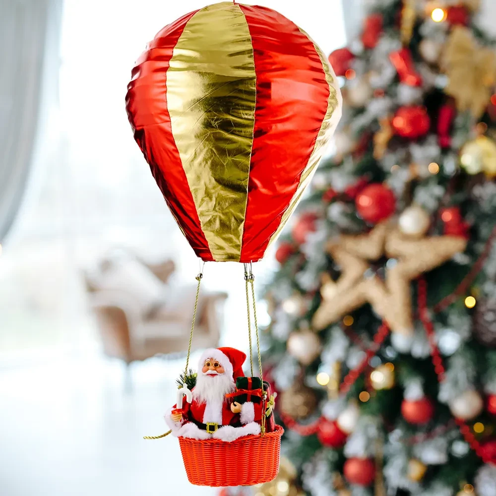 Decoración navideña con globo aerostático y atmósfera de techo