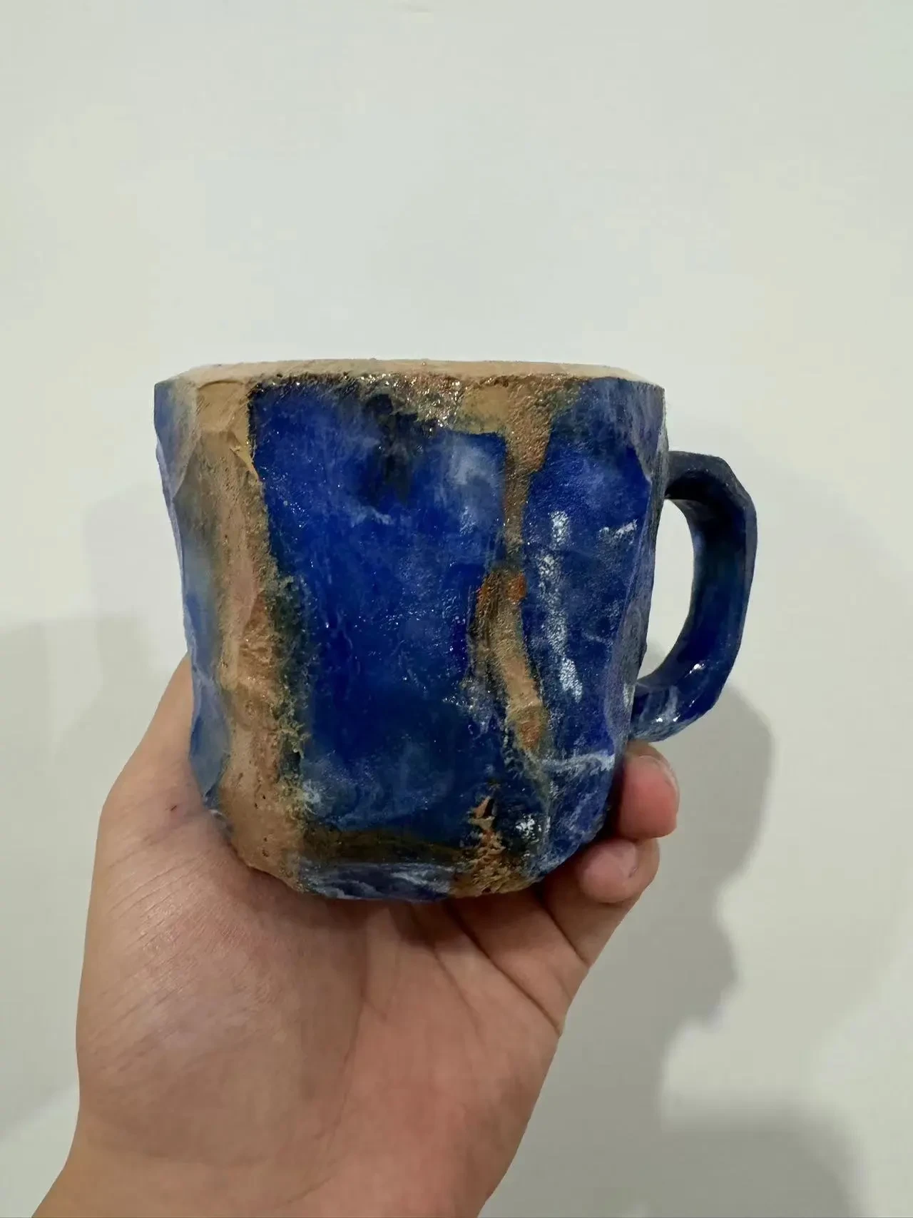 Taza de resina de cristal color café