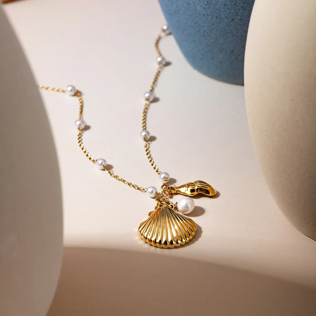 Pulsera de cadena de perlas doradas