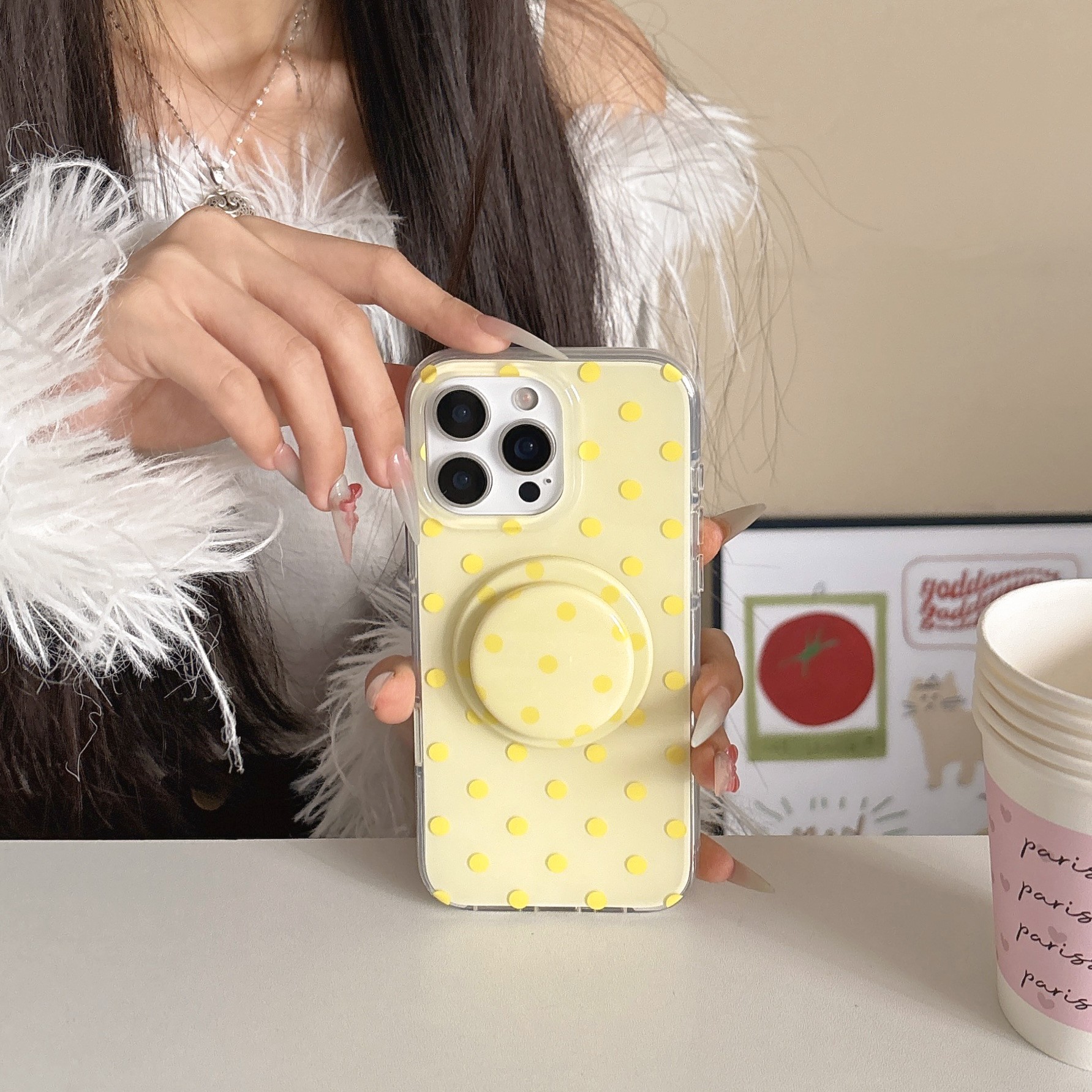 Polka Dot Phone Case Magnetic Bracket