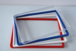 Exhibición de póster promocional de caja de precio de supermercado