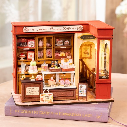 Kits de casa de muñecas en miniatura de ROBOTIME para hacer tú mismo: modelo de casa de muñecas de madera Honey Dessert Talk