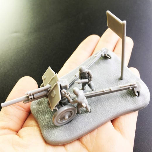 Modelo de juguete de obús militar ensamblado en 4D