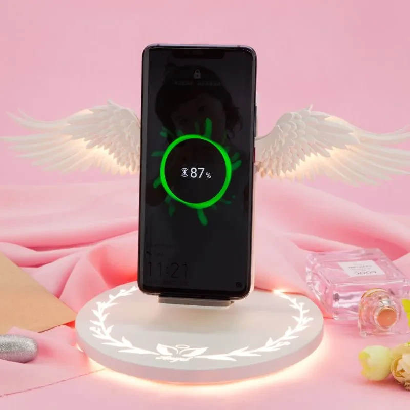 Cargador inalámbrico Qi universal con alas de ángel LED de colores