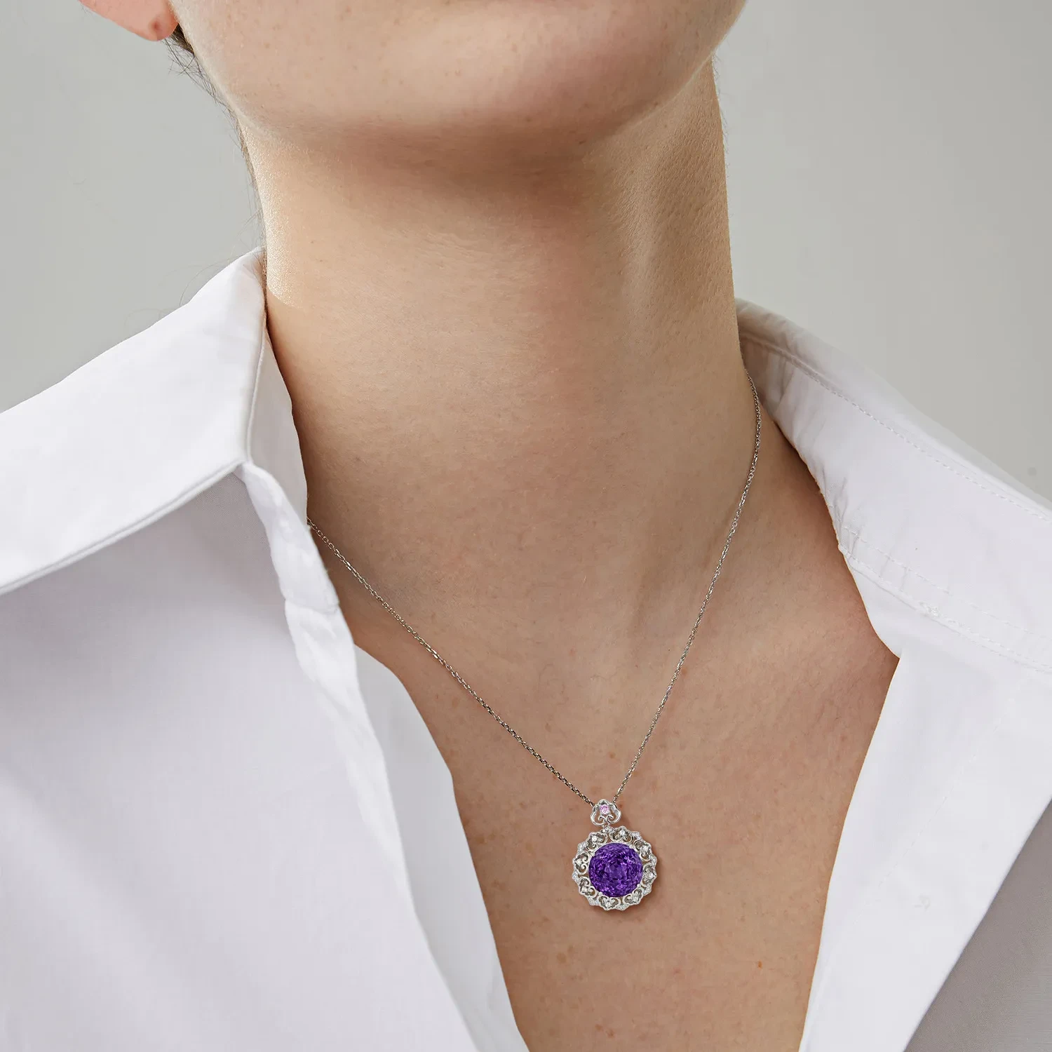 Lujoso colgante de amatista natural en plata S925 para mujer, diseño vintage, joyería de alta calidad, cadena para suéter.