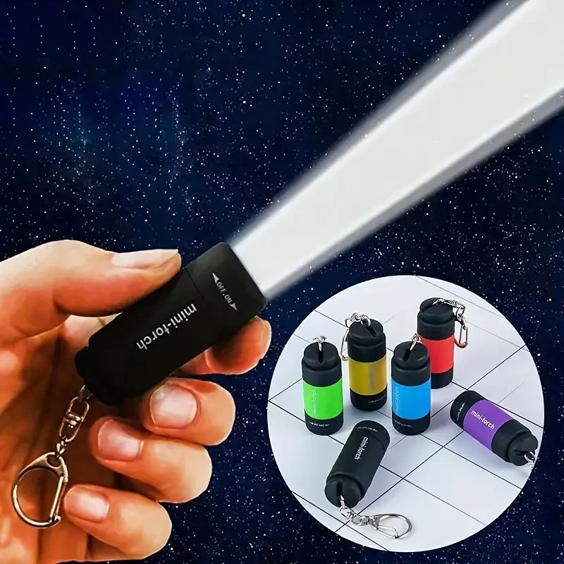 Mini llavero con linterna recargable por USB