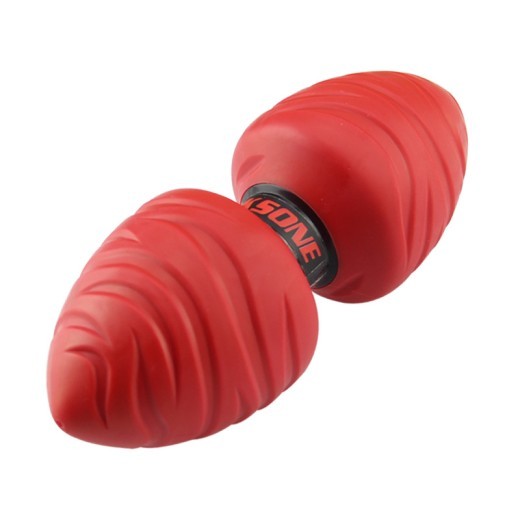 Estiramiento de la fascia del masaje de maní unido con pelota de fitness de yoga