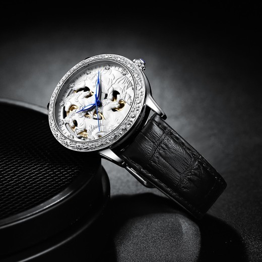 Reloj mecánico automático impermeable con diseño ahuecado de moda