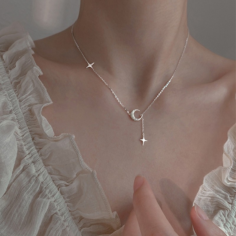 Nuevo collar con forma de luna y estrella en plata de ley 925