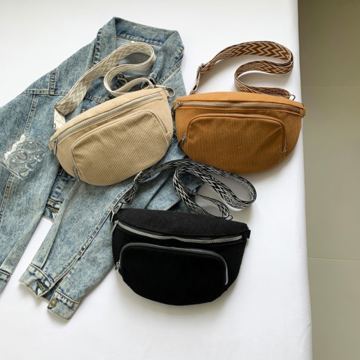 Riñonera extragrande de gran capacidad para el pecho.