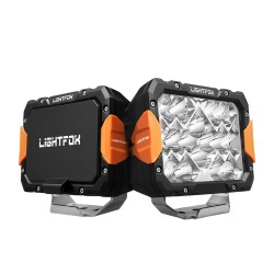 Reequipamiento de vehículos todoterreno con luces LED en el parachoques delantero