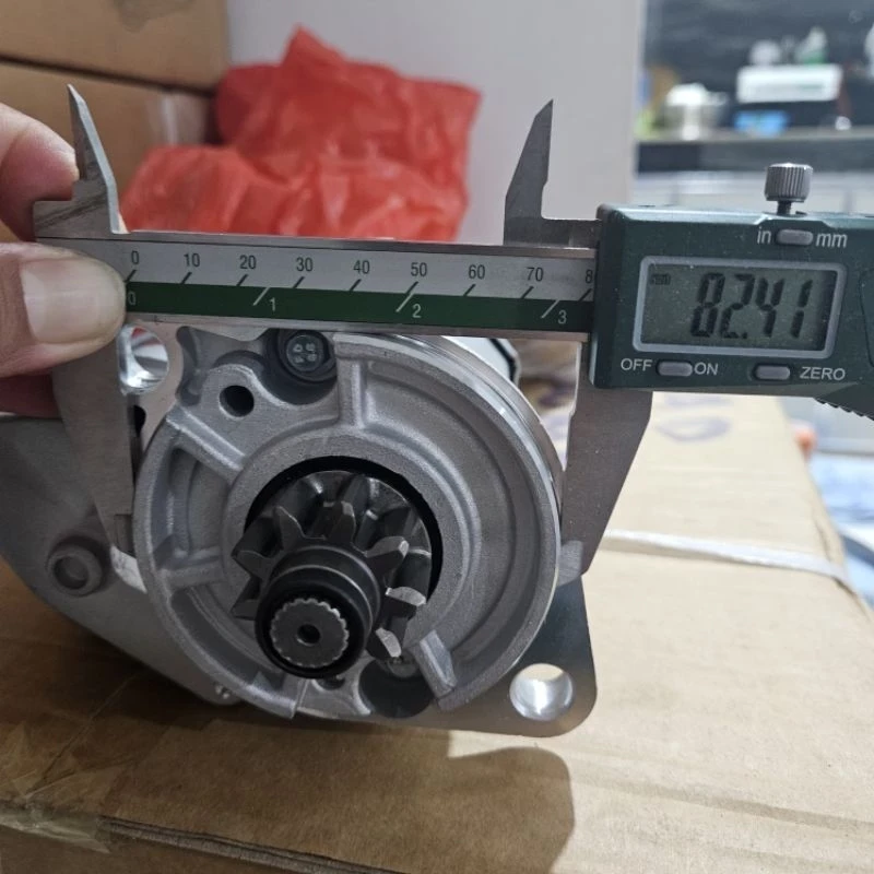 Dinamo de arranque para tractor Kubota Kioti 1k371-63011 d-1703 DC60 Dc-60 Yugo largo 12V 2.0KW 9T