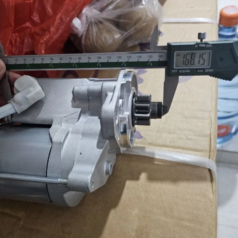 Dinamo de arranque para tractor Kubota Kioti 1k371-63011 d-1703 DC60 Dc-60 Yugo largo 12V 2.0KW 9T