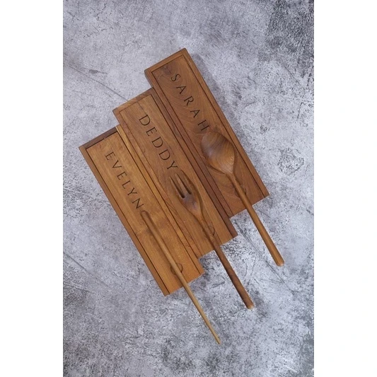 Cuchara y tenedor de madera de teca personalizados