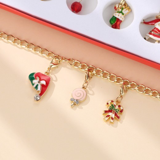 Calendario de Adviento navideño con temática navideña, kit para hacer pulseras y collares con dijes para niñas.