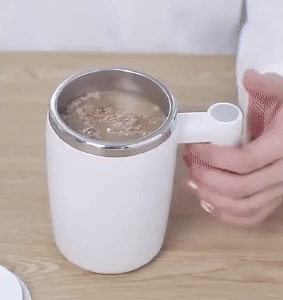 Taza autoagitadora