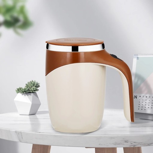 Taza autoagitadora
