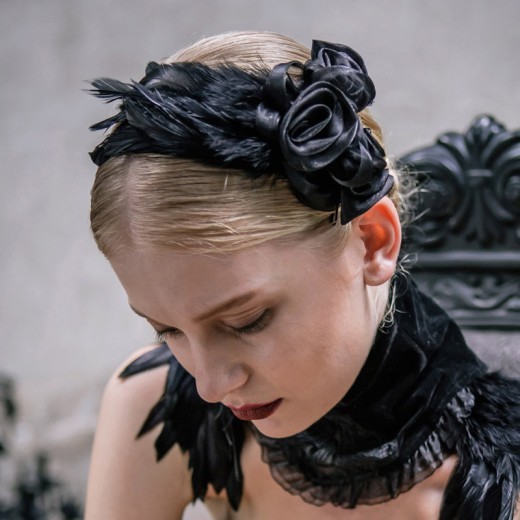 Shop Creative Gothic Women's Flower Hair Clips. Perfect for NZ parties, gothic weddings, or daily wear. Bold, stylish, and versatile. Order now for unique hair accessories!