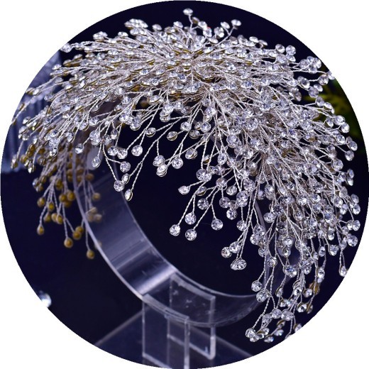 Shop Handmade Rhinestone Headdress Wedding Hair Accessories. Elegant, versatile, and perfect for NZ brides. Add sparkle to your wedding look today!