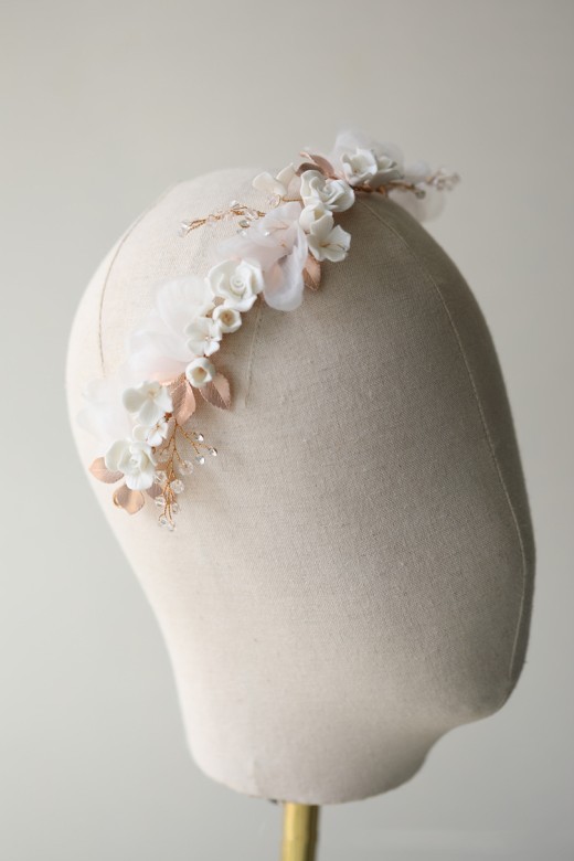 Diadema de cerámica con flores para mujer