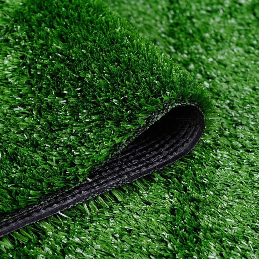Transform your outdoor space with our 20mm synthetic turf, available in a 2M x 10M roll. This low-maintenance fake lawn provides a lush, realistic look year-round, perfect for gardens, patios, and play areas.