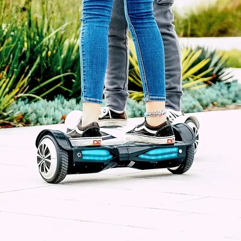 Hoverboard negro con ruedas de 6.5 pulgadas, motores duales de 110 W, apto para mayores de 14 años, batería de litio, carga máxima de 264.55 lb, salida de 1.5 A, voltaje de funcionamiento de 42 V, enchufe estadounidense, marco de aluminio. Patinete eléctr