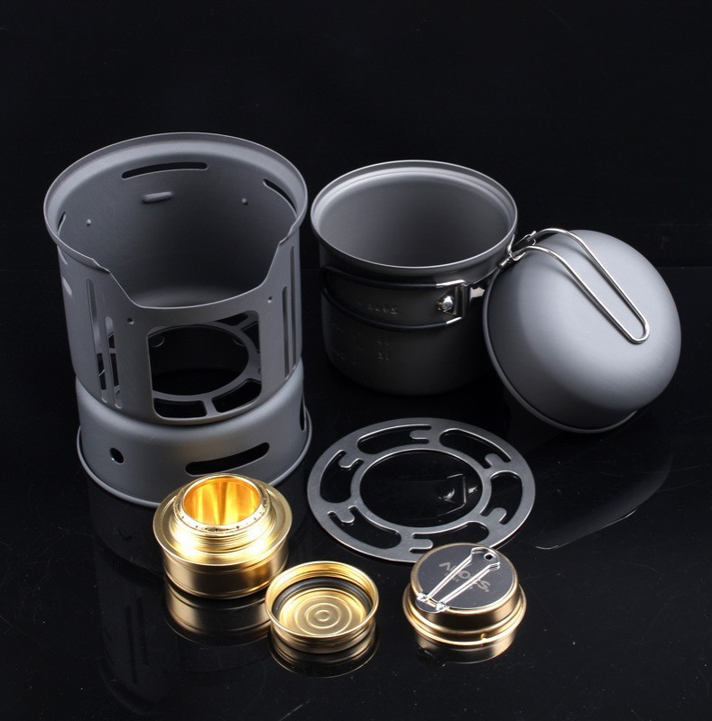 Prepare meals effortlessly on your outdoor adventures with the Small Outdoor Camping Cookware Set. Lightweight, compact, and durable, it’s the perfect companion for camping, hiking, and backpacking trips in New Zealand.