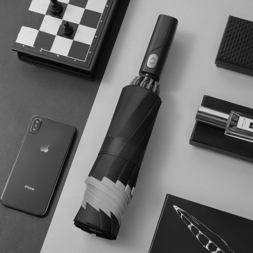 Paraguas inverso automático con banda reflectante de 10 varillas