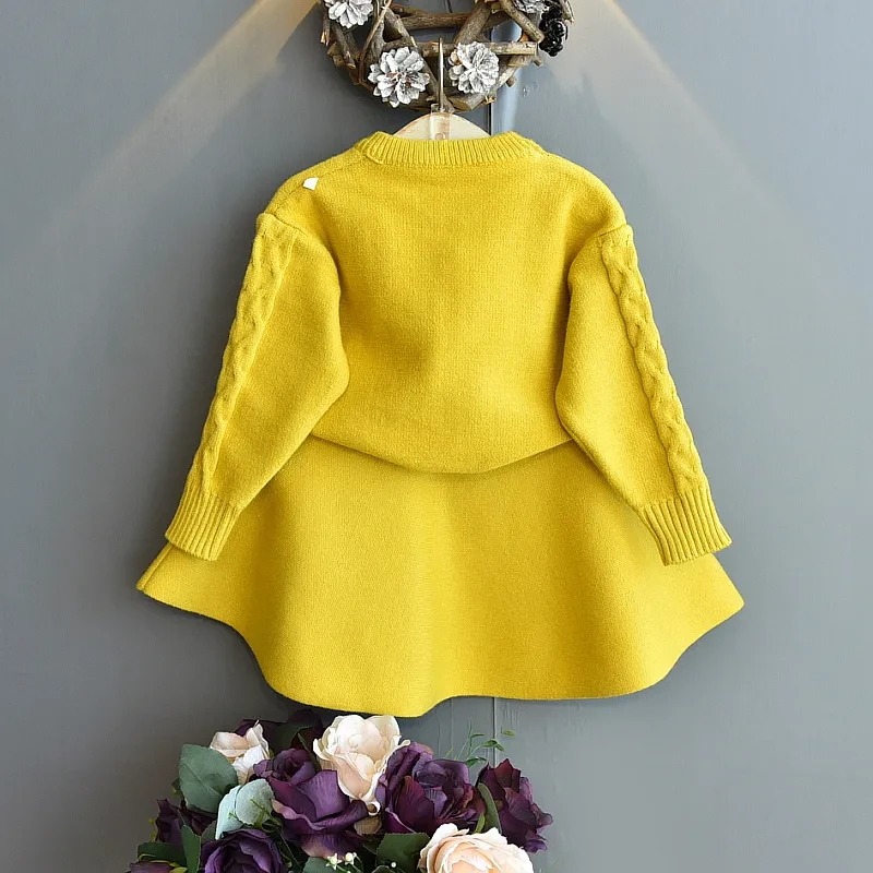 Trajes de ropa para niños