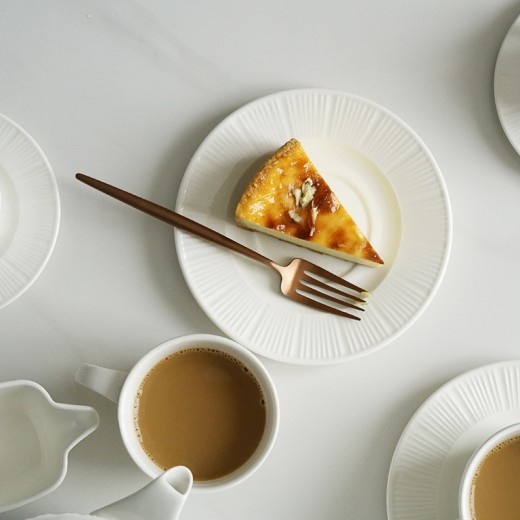 Cafetera de leche con diseño recto en blanco puro Blue Lotus
