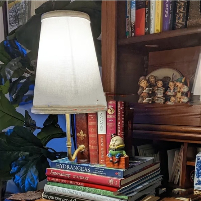 Lámpara literaria clásica navideña Lámpara de libro creativa