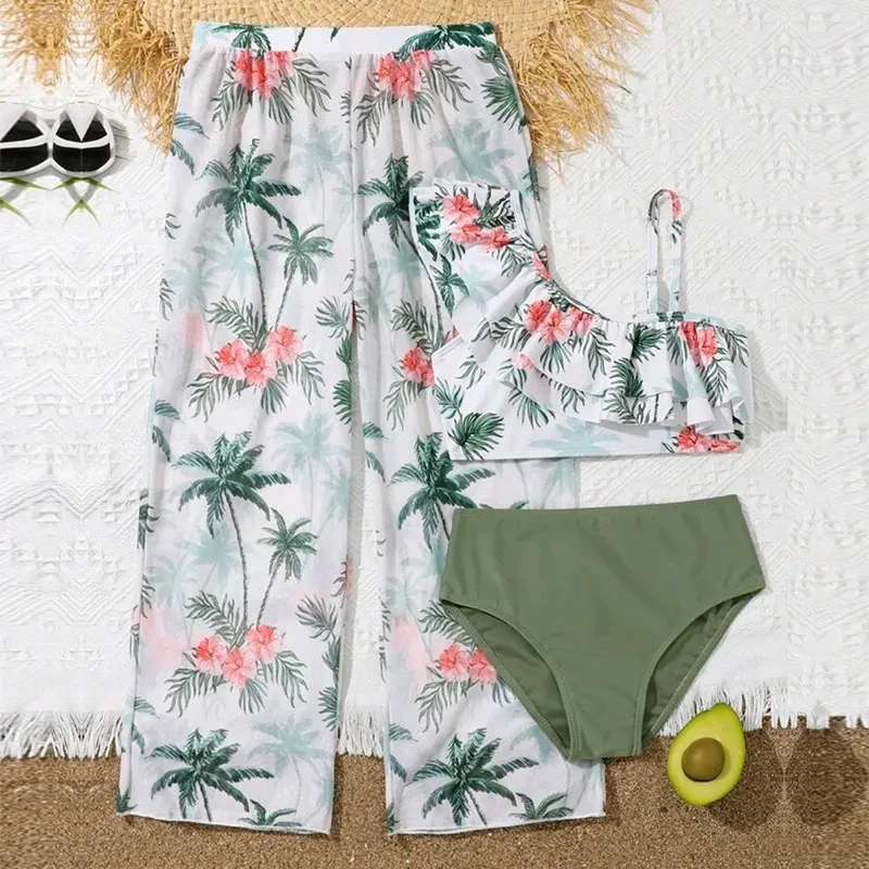 Traje de baño de tres piezas con pantalones de gasa voladora para niñas