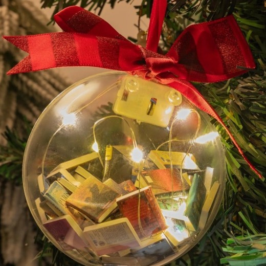 Adornos navideños, bolas navideñas colgantes llenas de libros