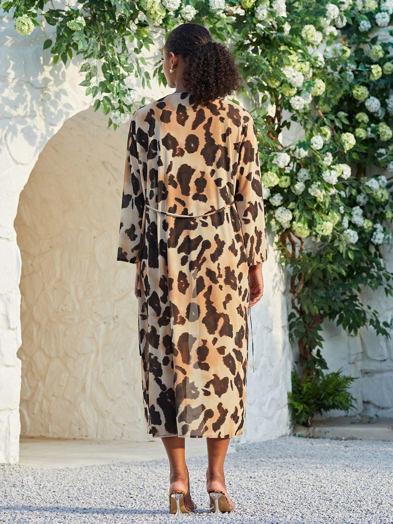 Vestido playero de malla estampada versátil para mujer