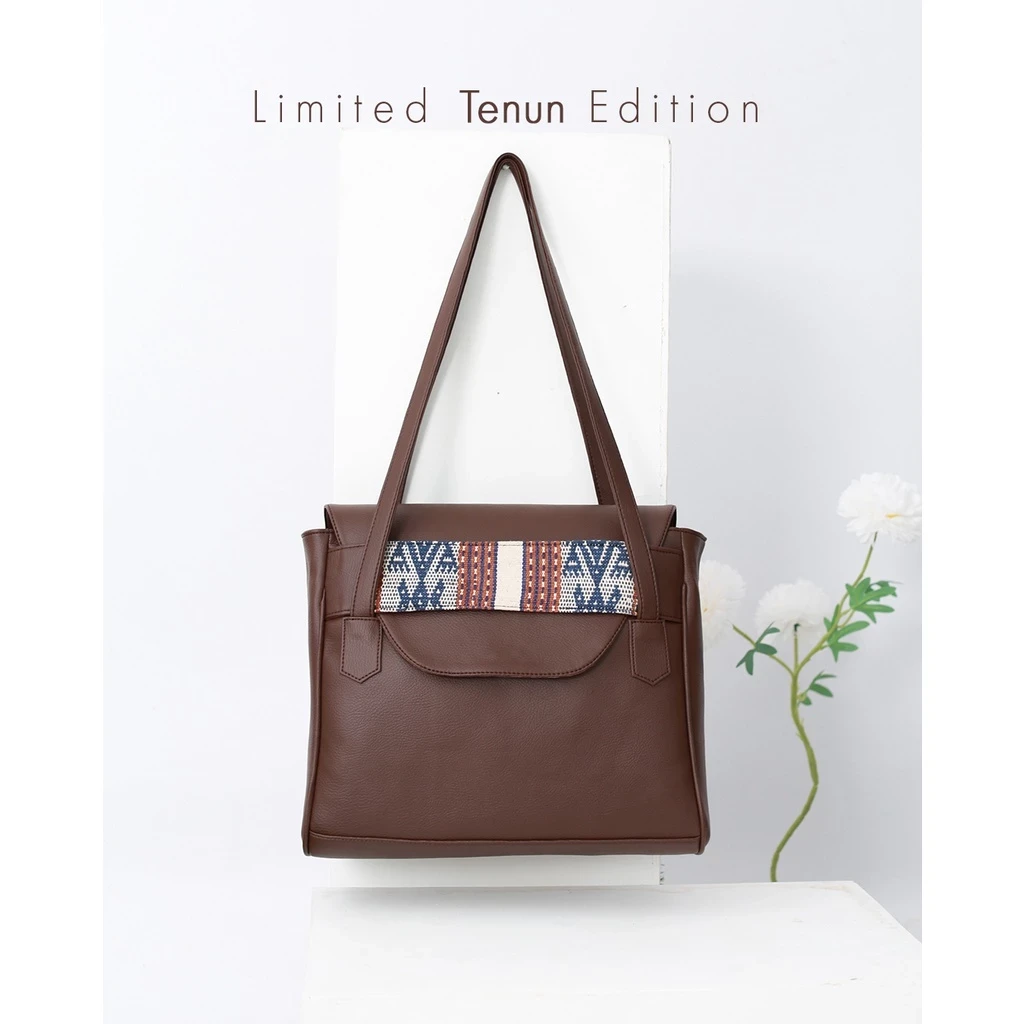 Bolso de trabajo para mujer Mare Coffee con tejido étnico de Lombok