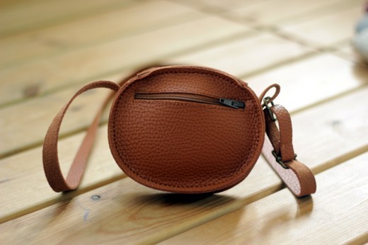 Bolso bandolera con cien accesorios a juego para niños y niñas