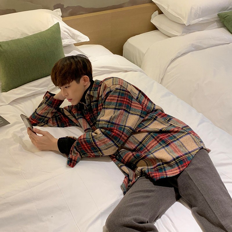 Camisa a cuadros de manga larga con abrigo moderno y fresco