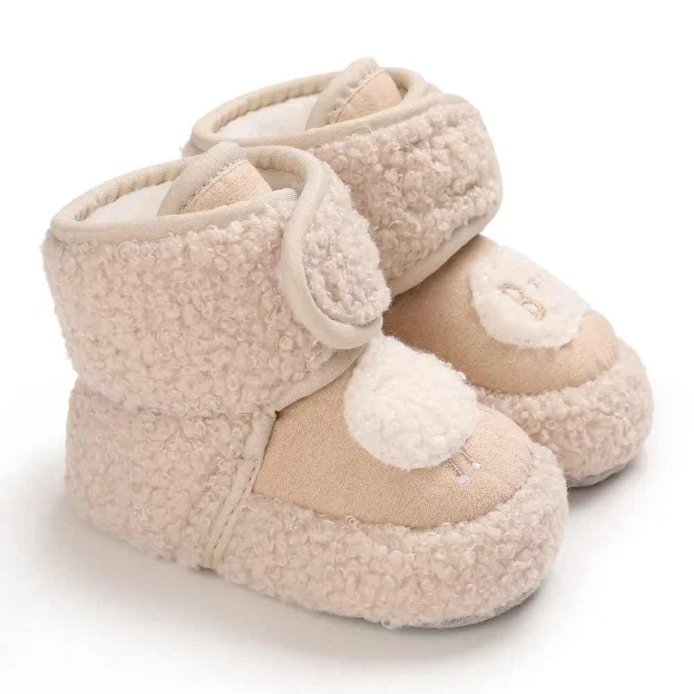 Además de zapatos de polar, zapatos para niños pequeños, botas de nieve.
