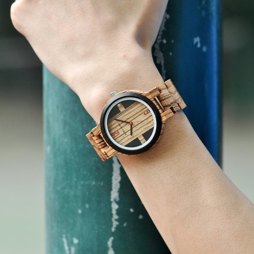 Relojes de madera