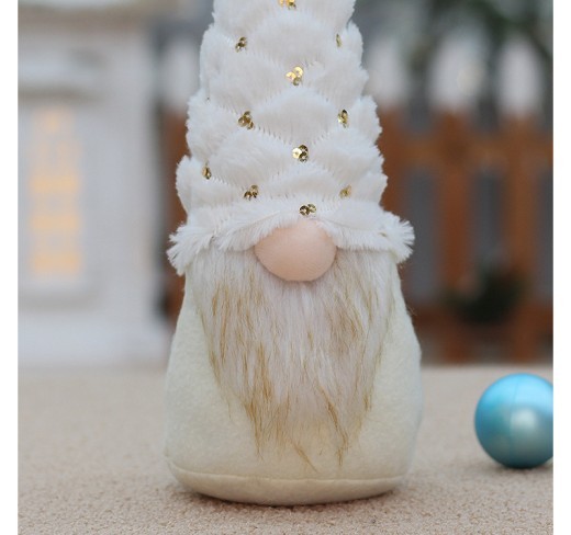 Decoraciones navideñas de muñecas sin rostro