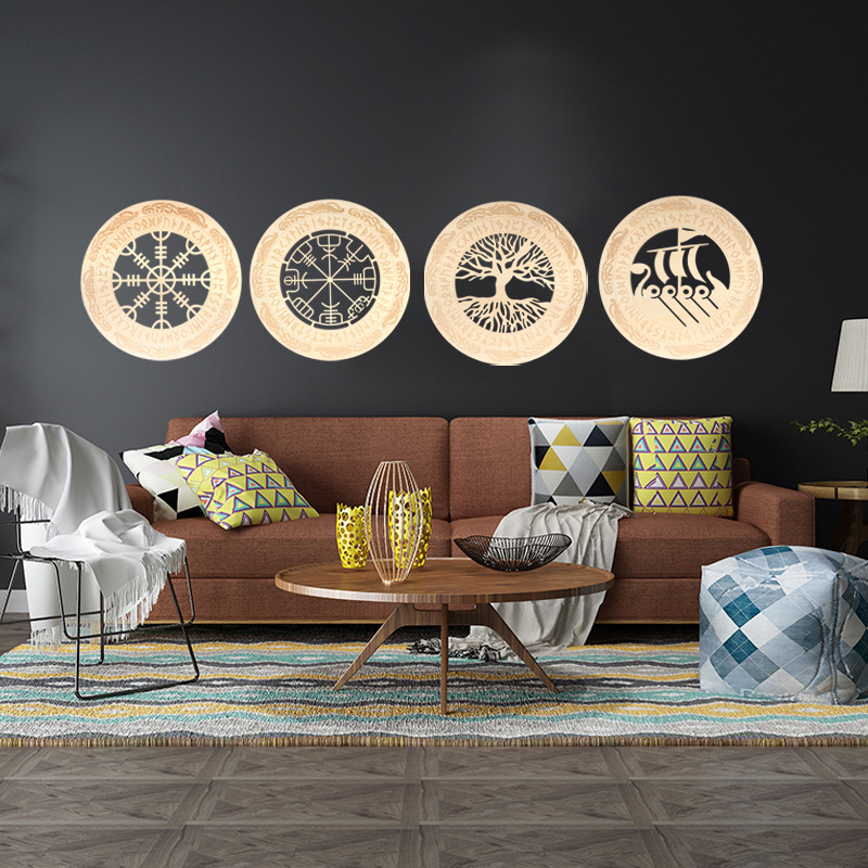 Arte de pared de madera con decoración vikinga nórdica