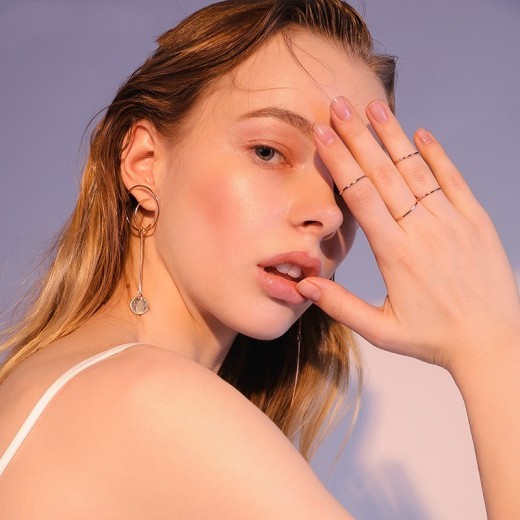 Anillo de cola personalizado para el dedo índice