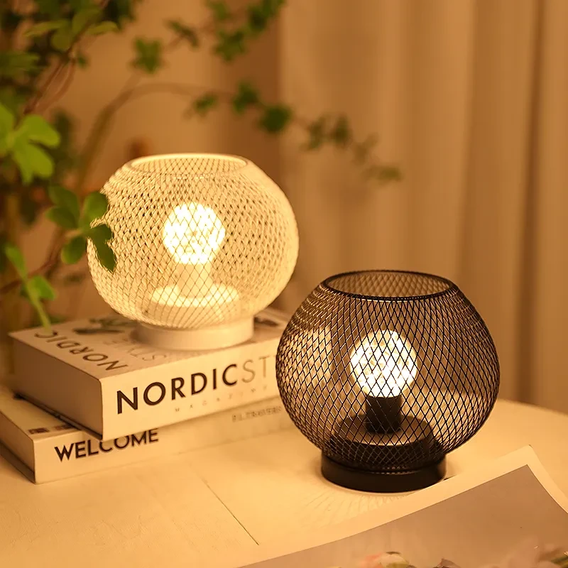 Lámpara de noche LED de hierro para decoración festiva del hogar, dormitorio y sala de estar