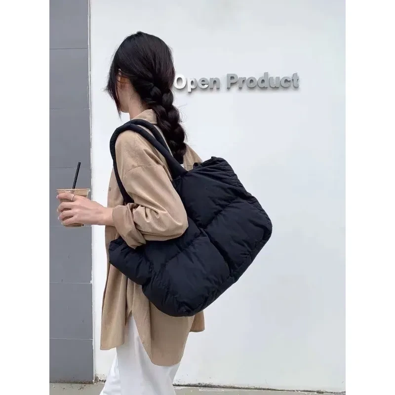 Bolso de mano con relleno de algodón y felpa rombal