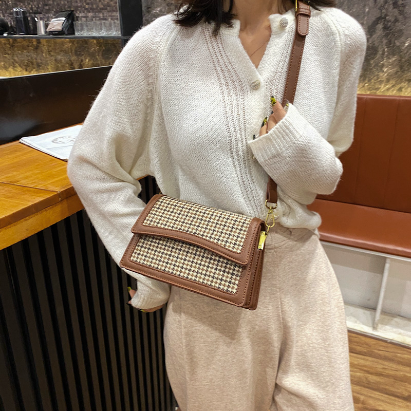 Bolso bandolera tipo mensajero para mujer