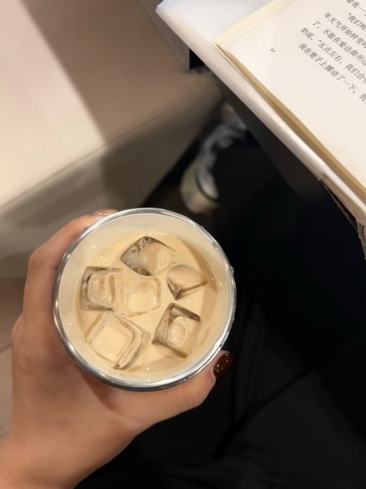 Taza de agua con forma de cachorro Schnauzer de cerámica para cocinar en el interior